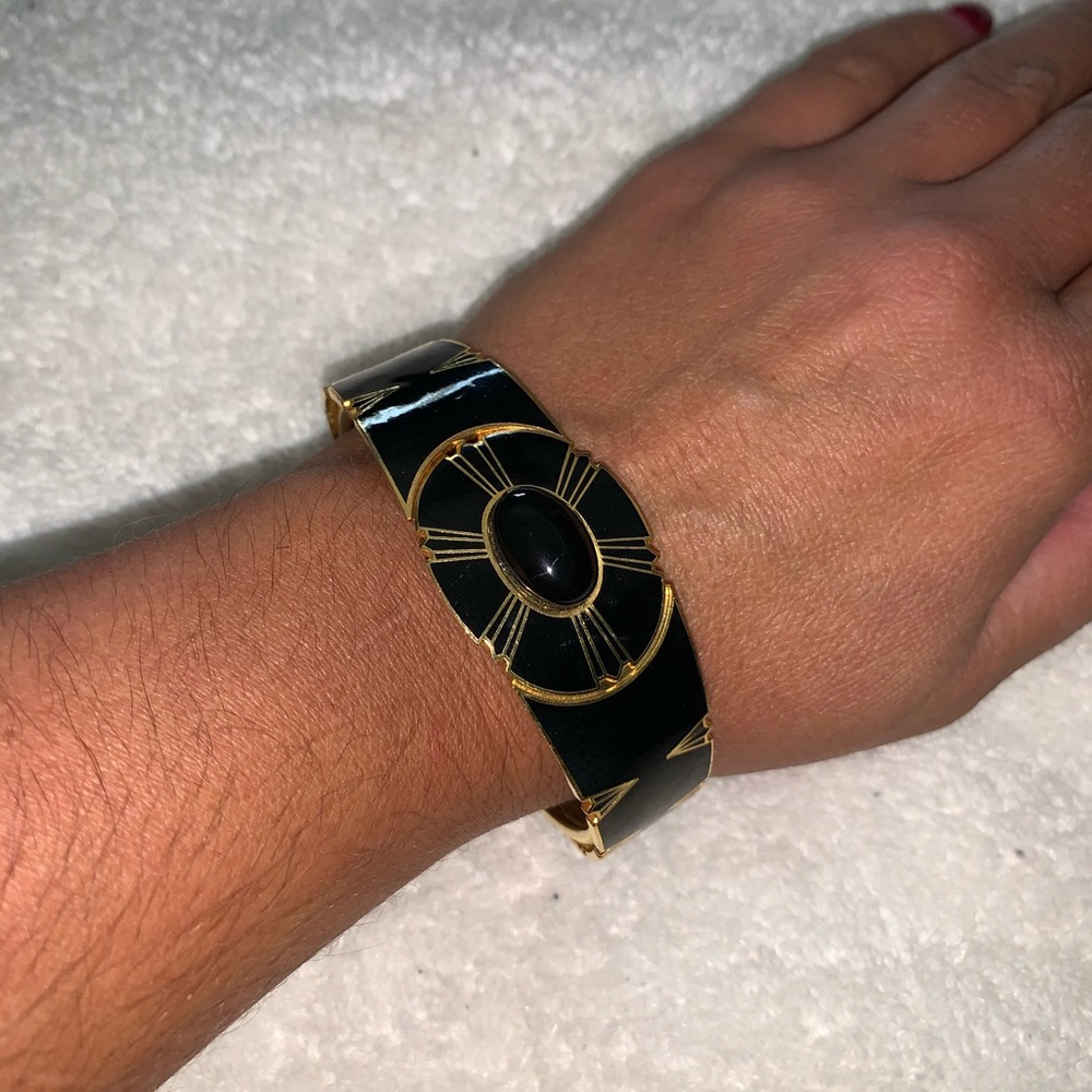 💜 3 for $20 Deal Gold & black bracelet